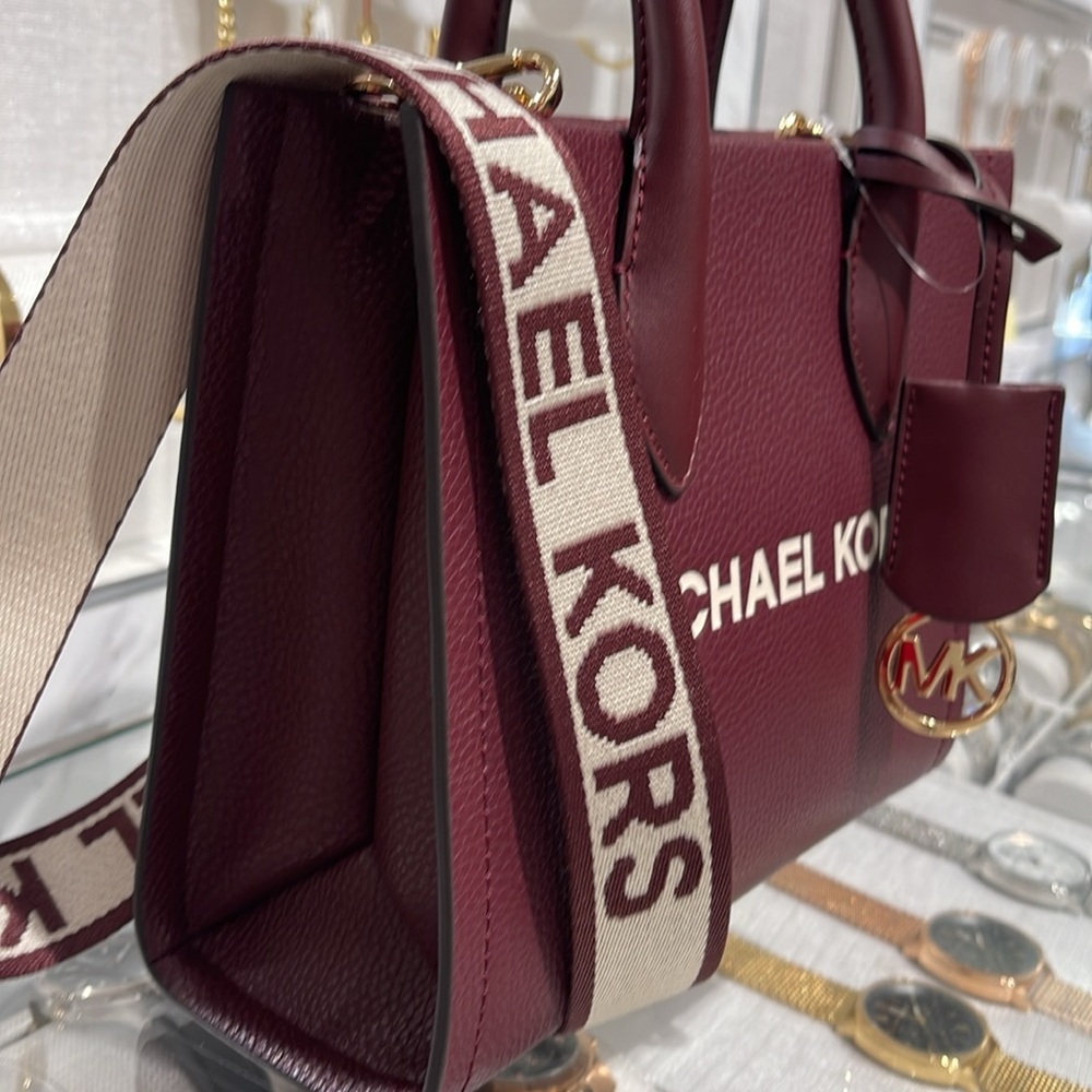 Michael Kors Mirella Small Pebbled Leather Crossbody Bag
Oxblood 
NWT - Picture 4 of 16